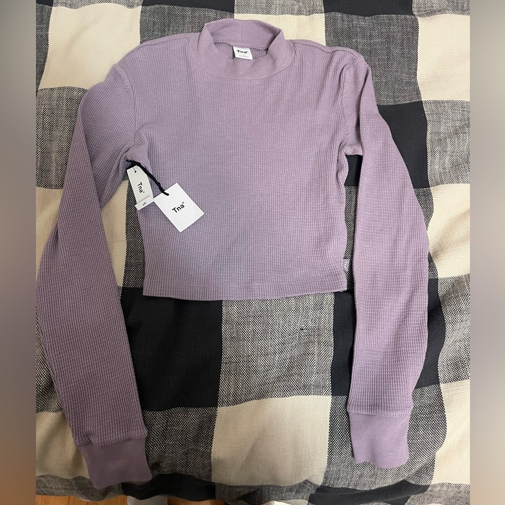 Aritzia TNA Thermal Cropped Mockneck Long Sleeve Size Small in Purple Ash NWT